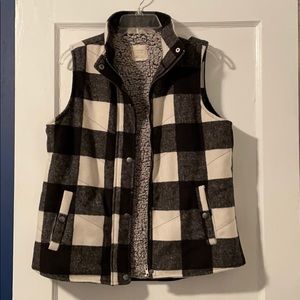 Harper | Black White Buffalo Plaid Sherpa Vest